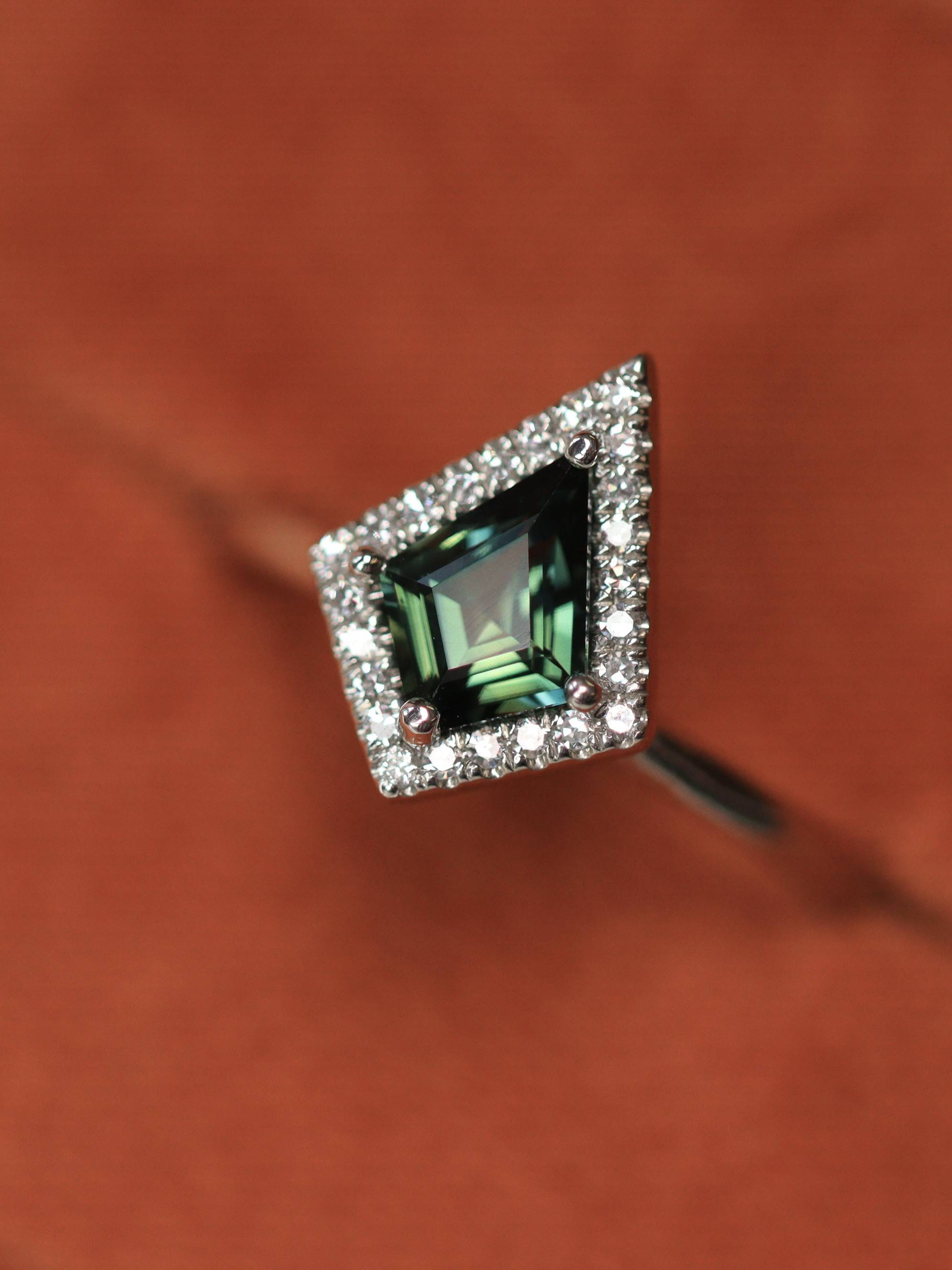 Art deco ring