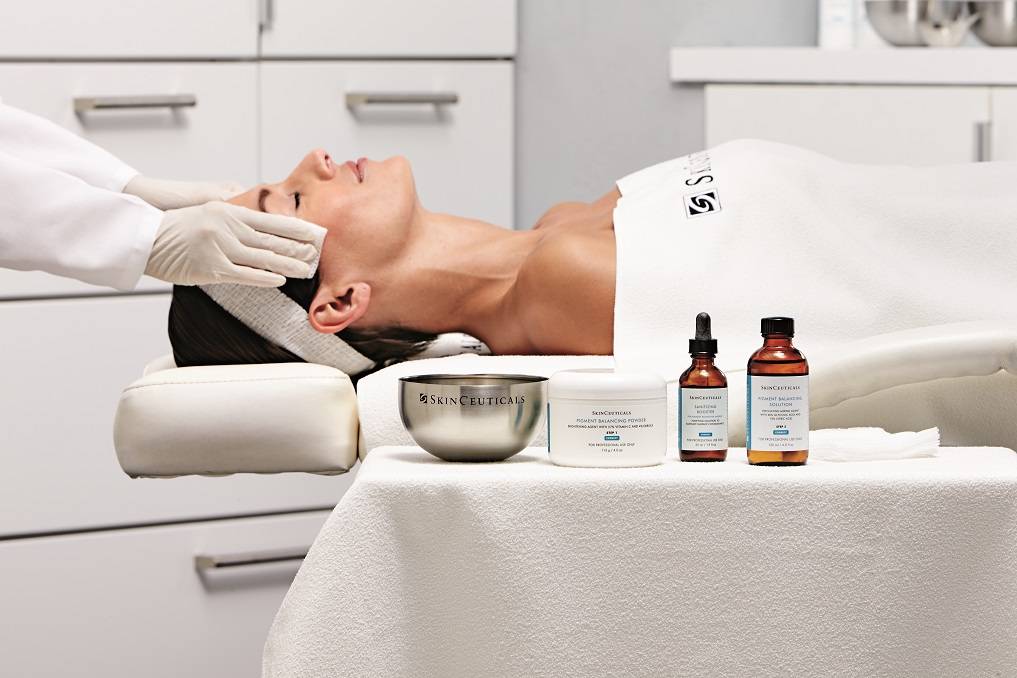 SKINCEUTICALS FACIAL TREATMENT AT PEBBLE AESTHETIC