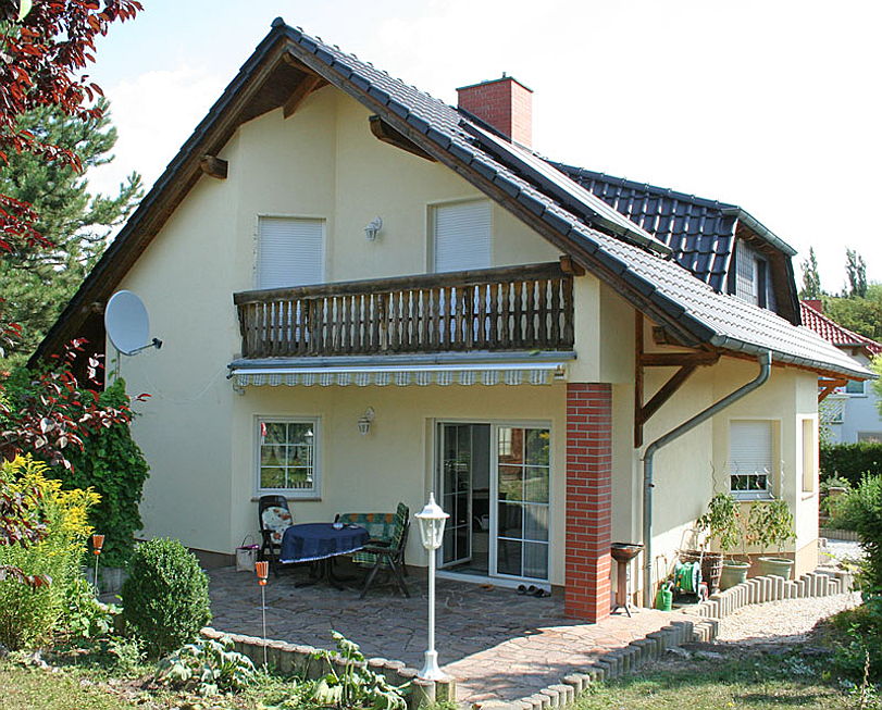 Weimar
- Haus mit Garten und Terrasse in Apolda