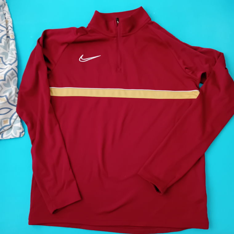 Nike pullover 