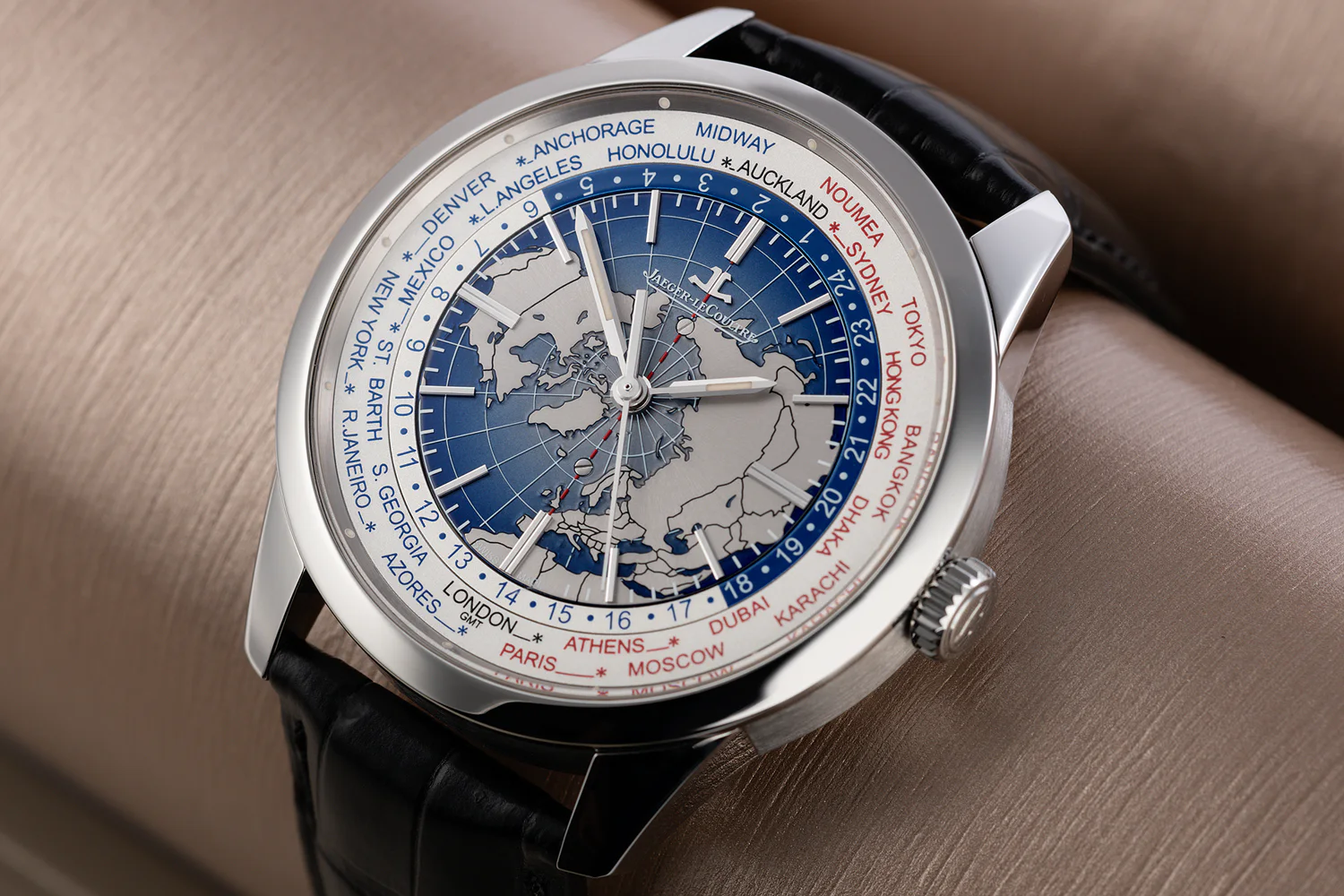 The World Time Underdog - JLC Geophysics Universal Time | Chrono 10:10