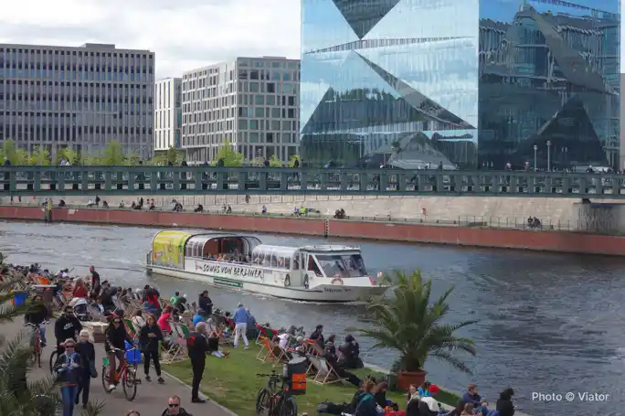 Sightseeing Boat Tour on the River Spree