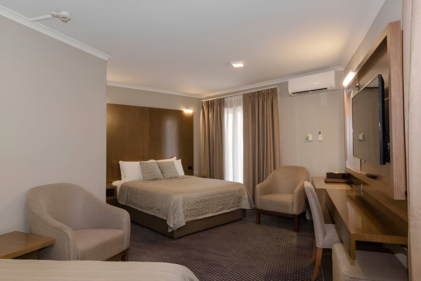 Motel 10 Voucher - Image 14