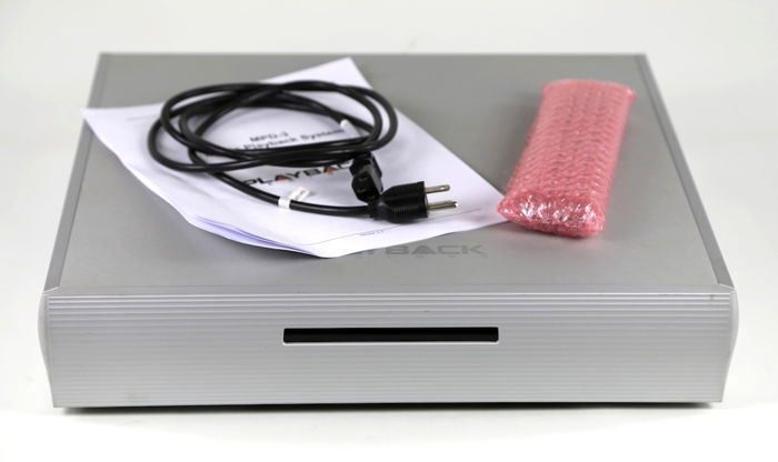 Playback Designs MPD-3 DSD DAC includes box, remote and...