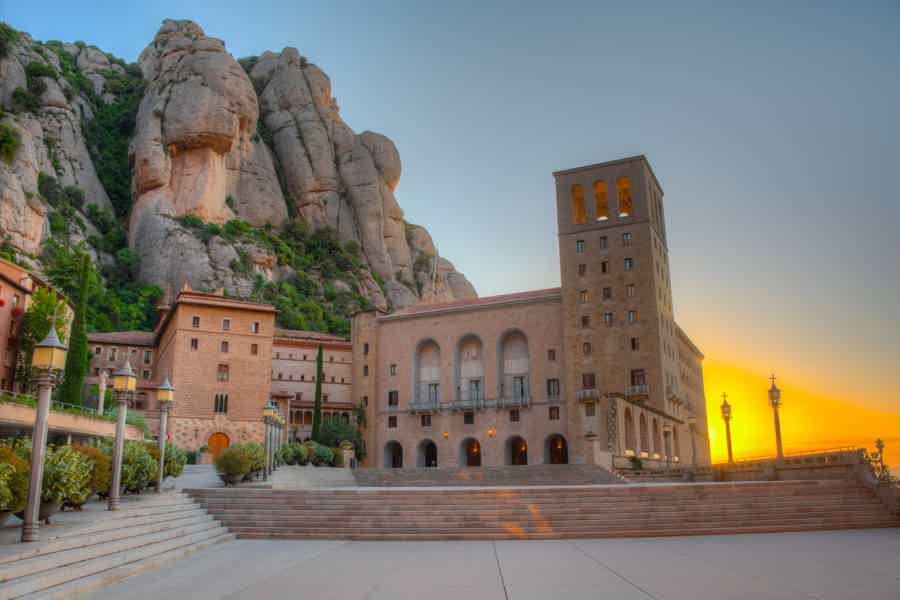 Montserrat Guided Tour with Round-Trip Bus Transfer from Barcelona - photo 3