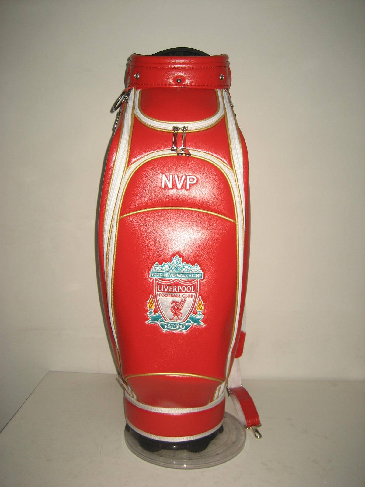 Customised football club golf bags by Golf Custom Bags 1