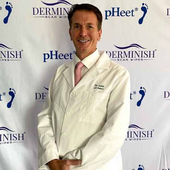 Doctor John, founder of pH Select, invented PawsFurUs Pet Wipes after years of research.