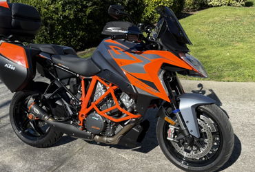 2023 KTM 1290 SUPER DUKE GT motorcycle for rent near Mountain View, CA
