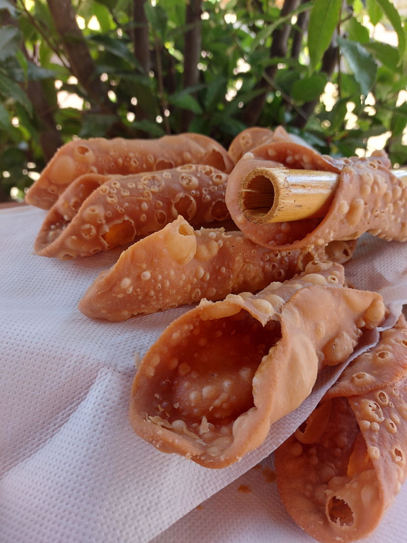 Cooking classes Bagheria: Let's learn how to make the boiled and crumbly cannoli