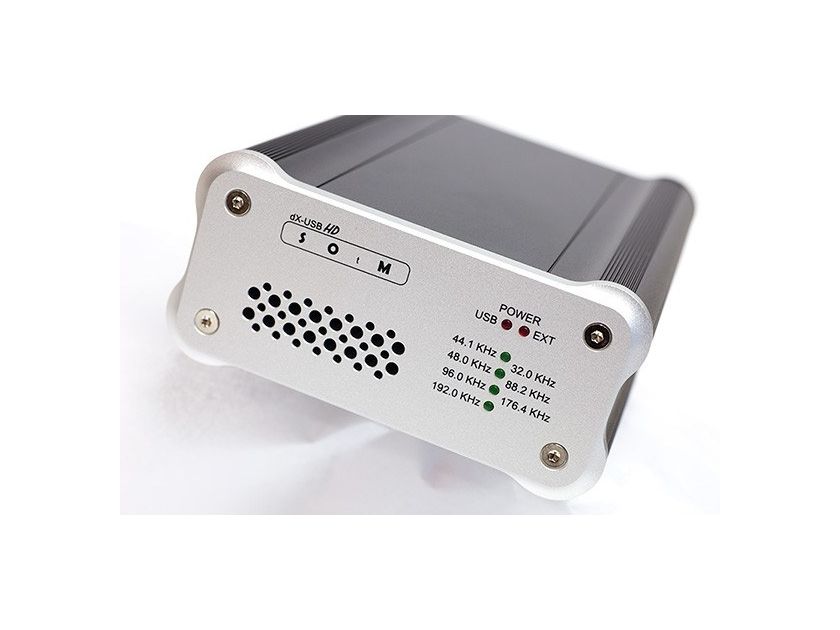 SOtM dX-USB HD Digital Audio Transporter and super clock sCLK-2224