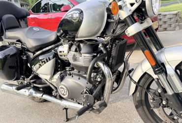 2024 ROYAL ENFIELD SUPER METEOR 650 motorcycle for rent near GIBBSBORO, NJ