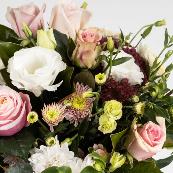 Treat Her With a Bouquet & Gift_flowers_delivery_interflora_nz