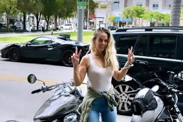 You want a tour/ride guide and rent a bike ? Let’s go  