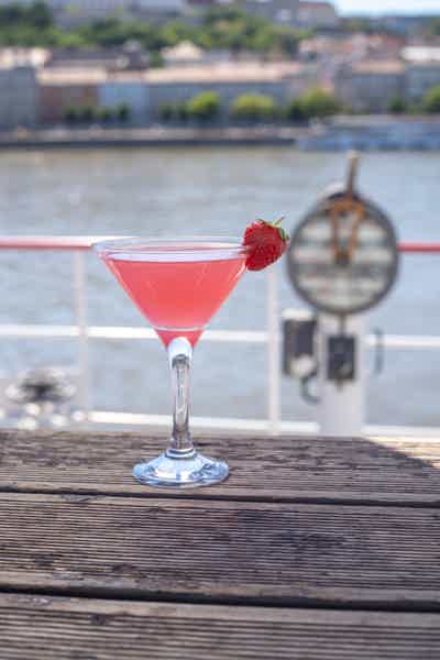 Summertime day light Cruise with Optional Drinks - photo 3