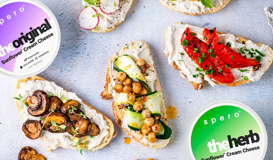 delicious toasts with Spero sunflower cream cheese