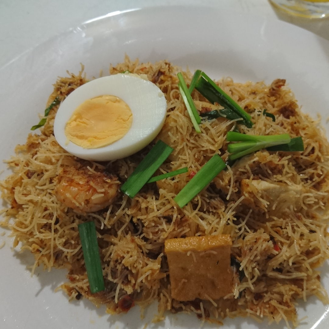 Date: 10 Oct 2019 (Thu)
27th Main: Mihun Goreng Siam [without gravy]
Didn’t know that Nyonya Cooking had similar recipe. Regardless, I cooked this dish using The Delicious People recipe. It scored a 9.0.
Comments:
1.	Flavors are all there.
2.	The rice vermicelli broke into pieces (not long and springy) during stir frying. 

Statistics [10 Oct 2019 (Thu)]:
Started cooking: 6 Jul 2019 (Sat)
Total number of prepared dishes since 6 Jul 2019 (Sat): 61
% of dishes completed out of targeted 500 dishes (in 2 years): 12.2%
Number of days after first cooking: 97
Number of days left to complete 500 dishes (in 2 years): 633
Dish/day performance (idle would be 100%): 91.8%