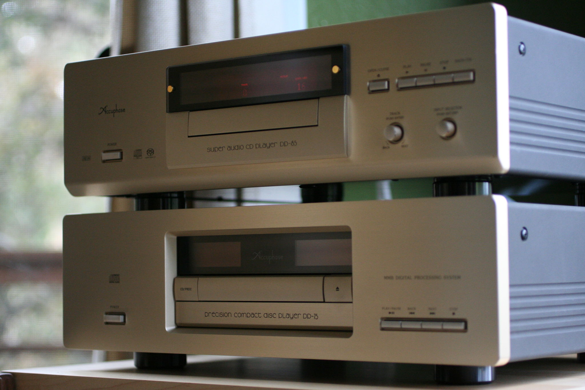 Accuphase DP-75 & DP-85V