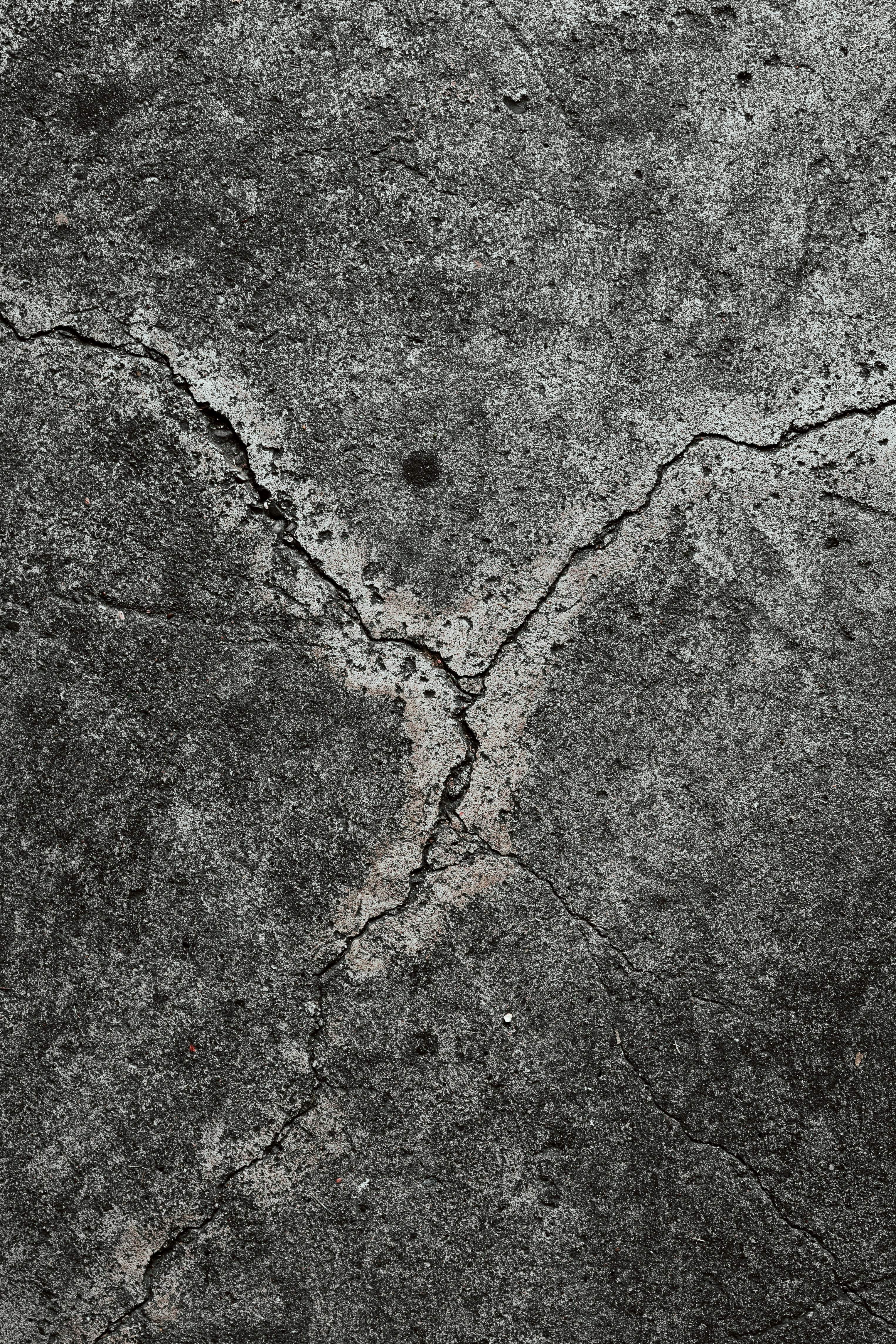 Concrete Crack Repair: How Many Tubes Do I Need?