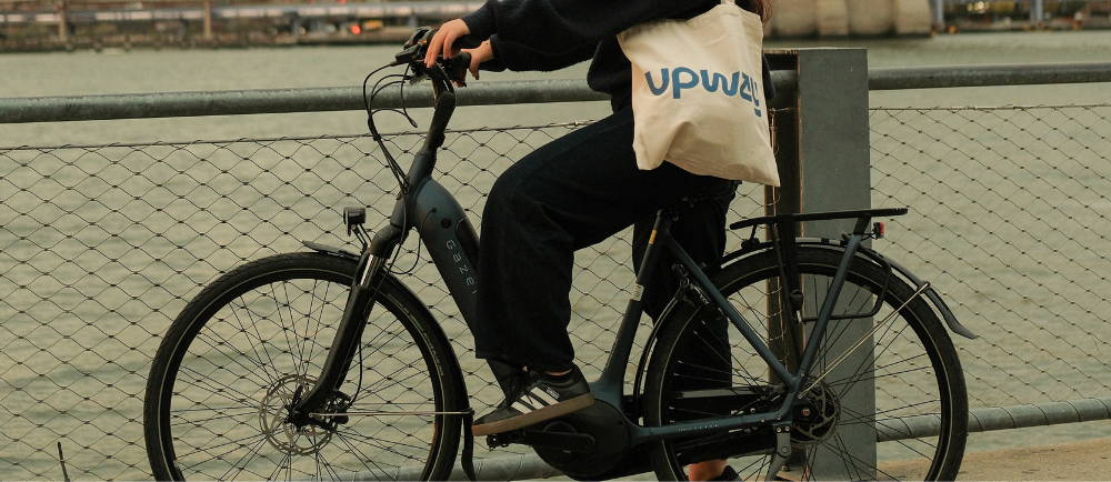 Someone sitting on a Gazelle ebike from upway in NY