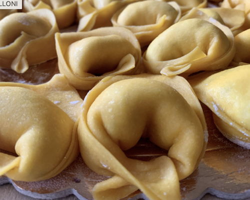 Esperienze gastronomiche Modena: Cena romantica su “Piazza Grande”