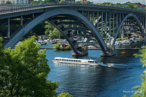 2-hour Highlights Boat Tour