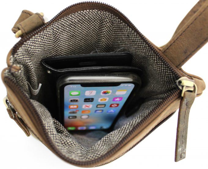 Hunter Leather Crossbody Bag Style 62021 - Image 2