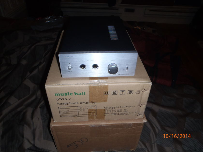 Music Hall ph25.2 Tube headphone amplifier/preamplifier