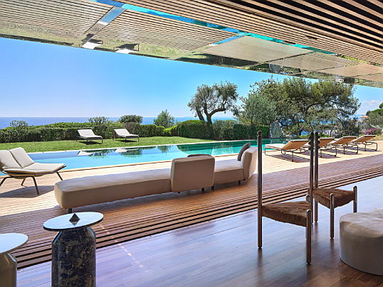  Tarragona
- Designer villa by Jean Nouvel (c) Engel & Völkers Market Center Côte d'Azur
