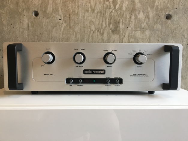 Audio Research LS3 line stage - silver face with origin...