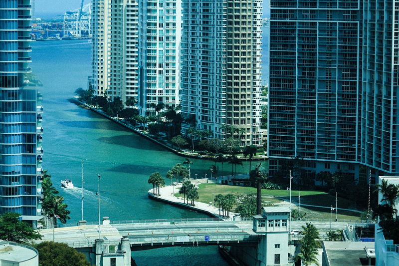 featured image for story, Condos for sale in Florida
