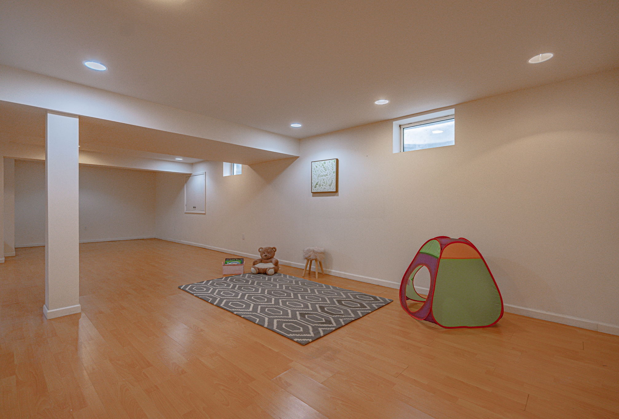 Slideshow image