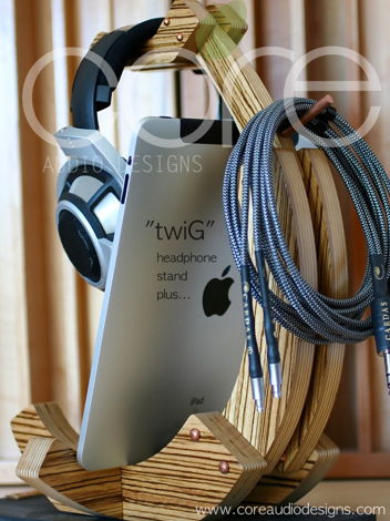 "twiG" Zebra w/iPad, HD-800, & Cardas Clear