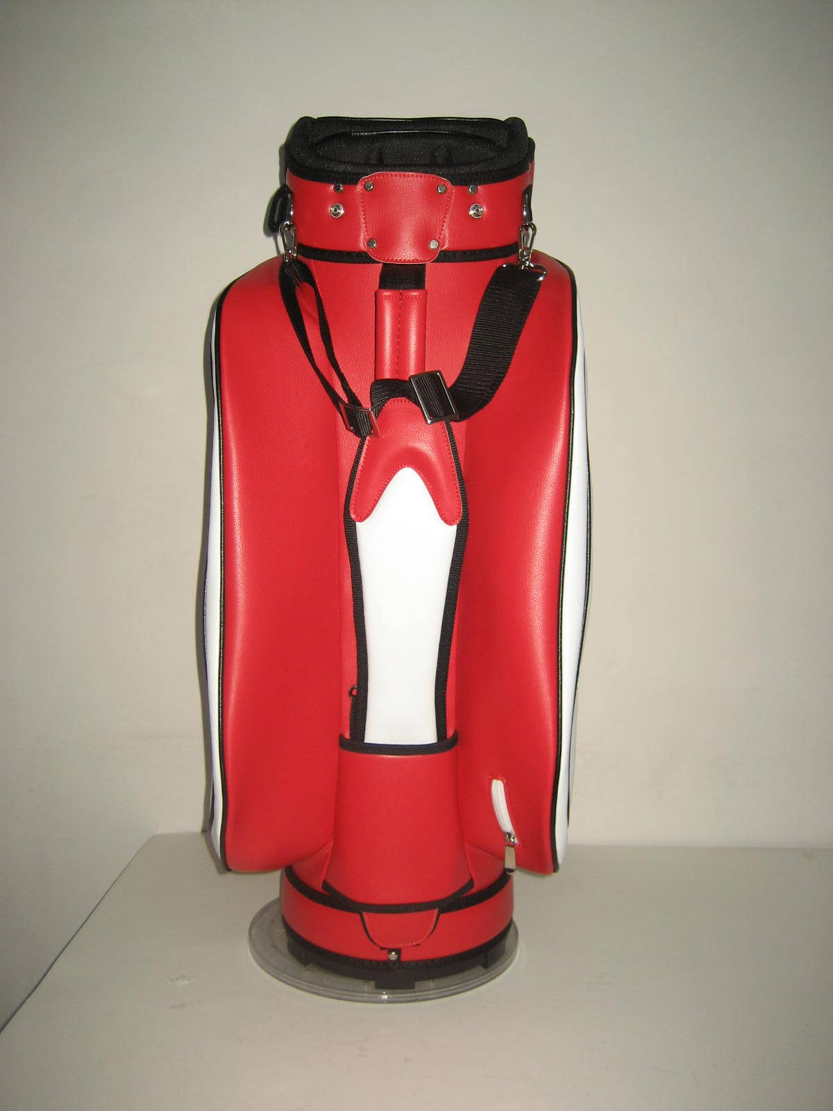 Customised football club golf bags by Golf Custom Bags 31