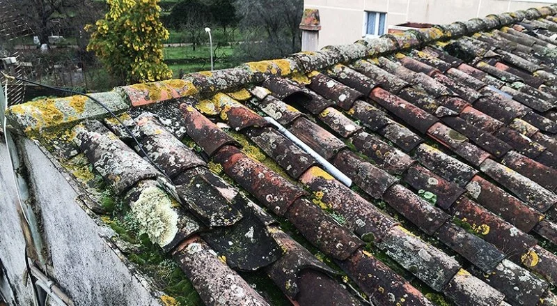 Rénovation de la couverture en tuiles romanes à Menton — photo 18 sur 34 — CEG TOITURE