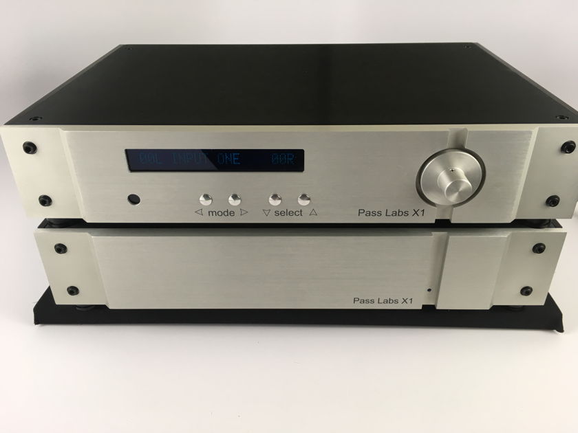 Pass Labs X-1 Two Piece Preamp, Complete and Perfect, Freshly Serviced by Pass