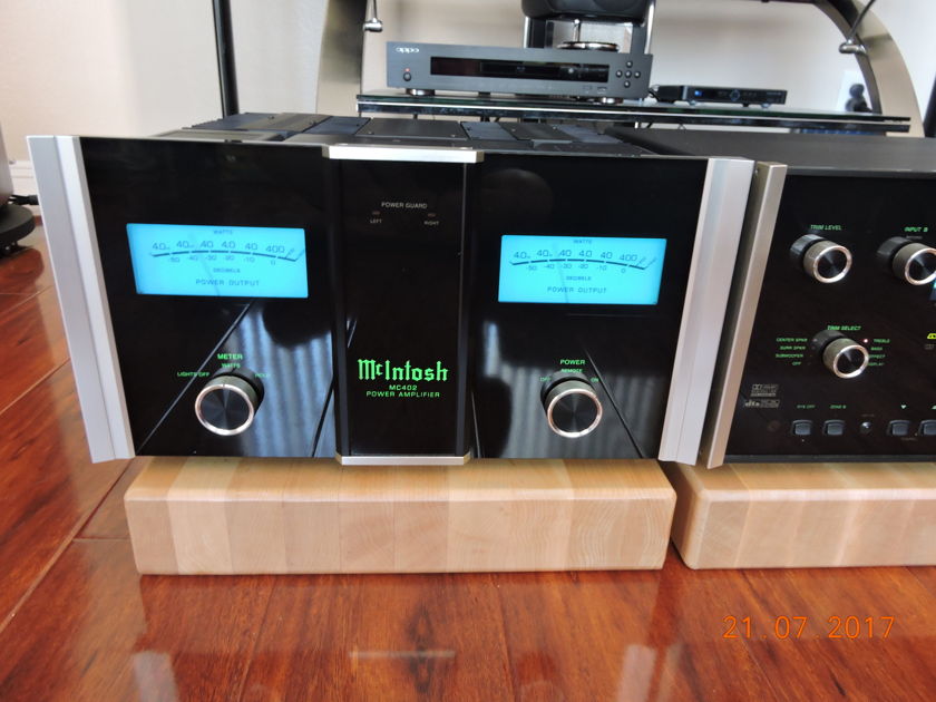 Mcintosh MC402  Power amplifier. Rated 400 x 2 at 8 ohms, 4 ohms, or 2 ohms