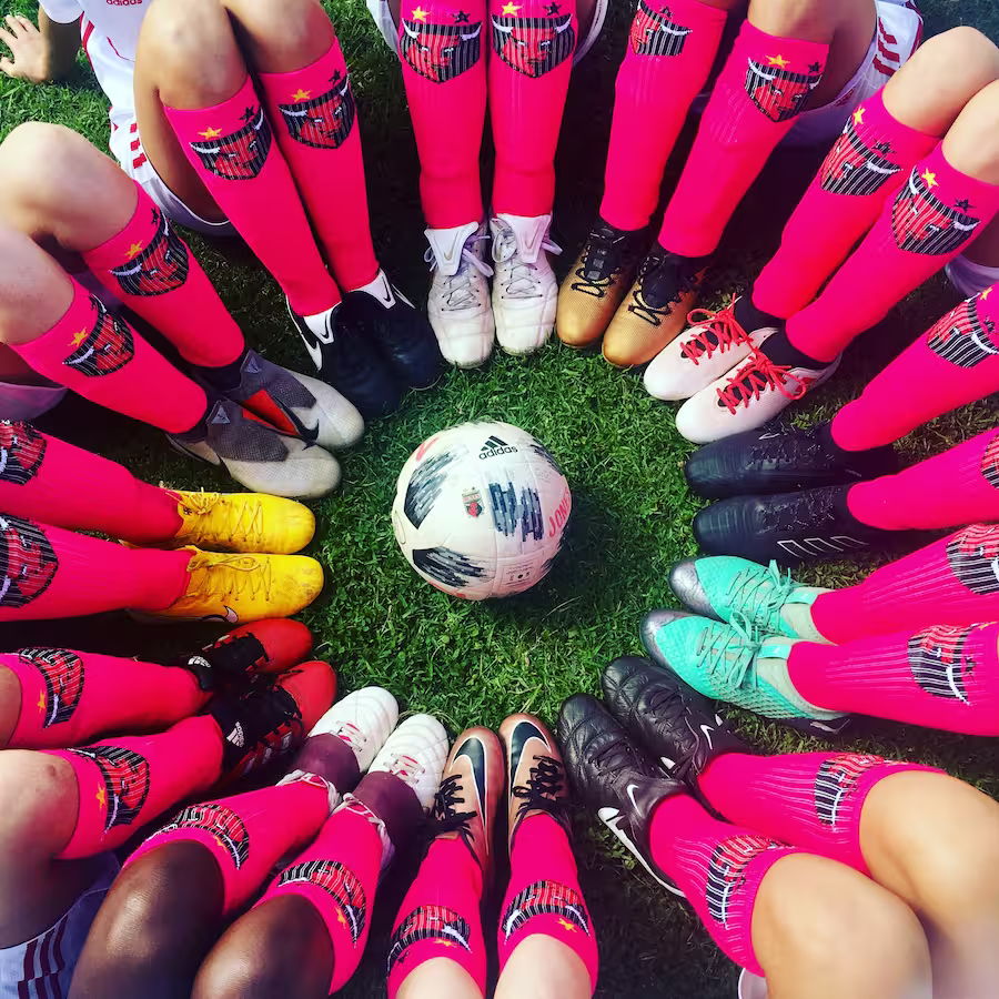 Bulls Soccer Team Leg Circle Photo