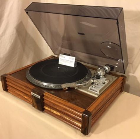Pioneer PL-518 Vintage turntable beautifully reconditioned