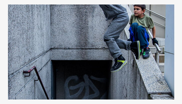 kind catleap draussen