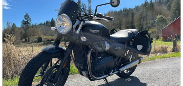 2017 TRIUMPH STREET TWIN motorcycle for rent near Woodinville, WA