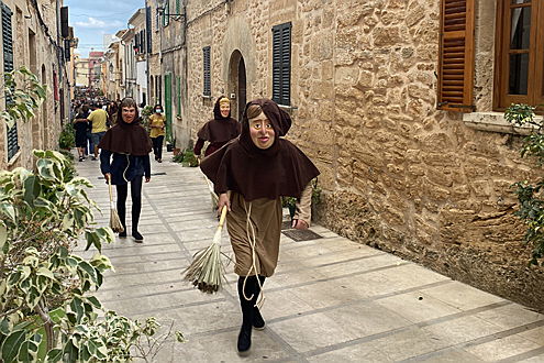  Pollensa
- Traditionelle Handwerksmesse in Mallorca (21).jpg