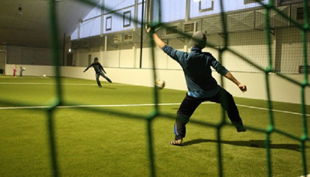indoor soccer feld