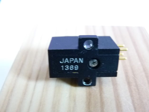 Koetsu Black GoldLine phono cartridge MC low output LOMC