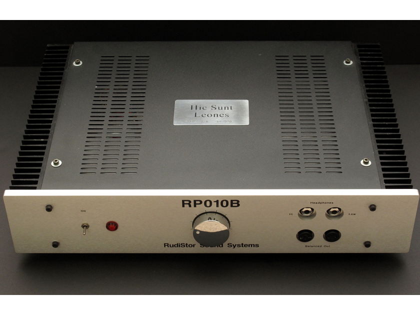 Rudistor RP010B Mark II Headphone Amplifier Quad-Mono Balanced and Single-Ended outputs and inputs