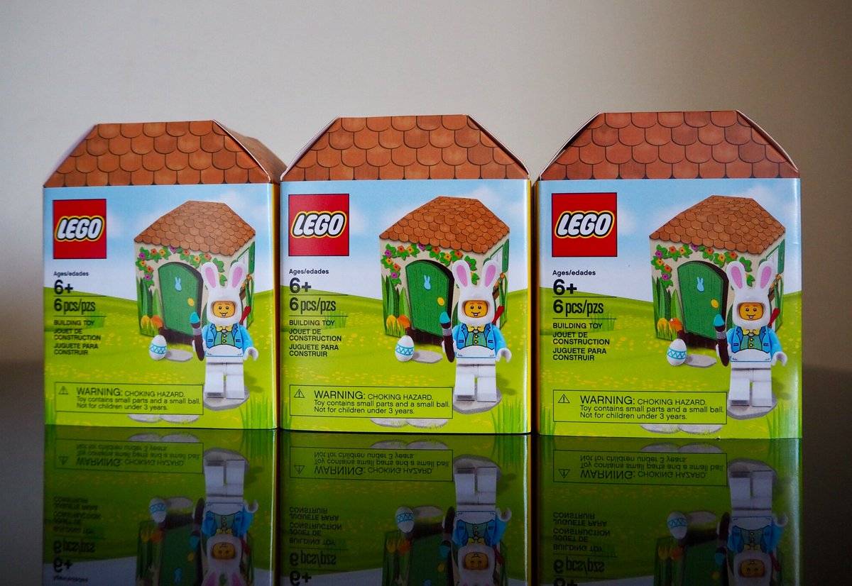 LEGO 853990 packaging