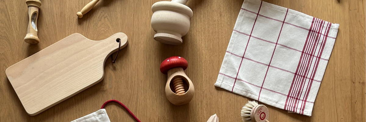 Plusieurs accessoires de vie pratique pour les tout-petits 