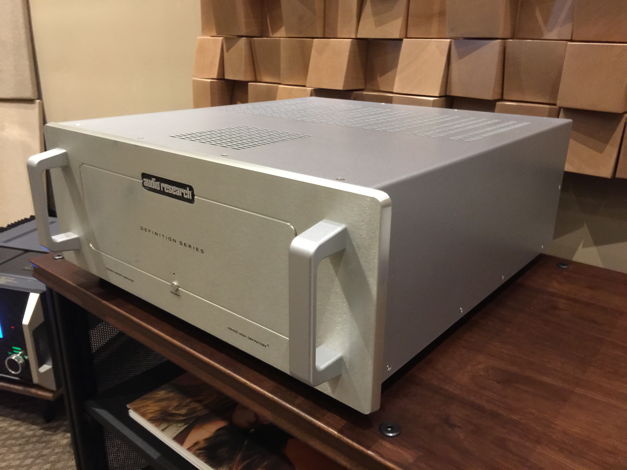 Audio Research DS-450 Stereo Amplifier