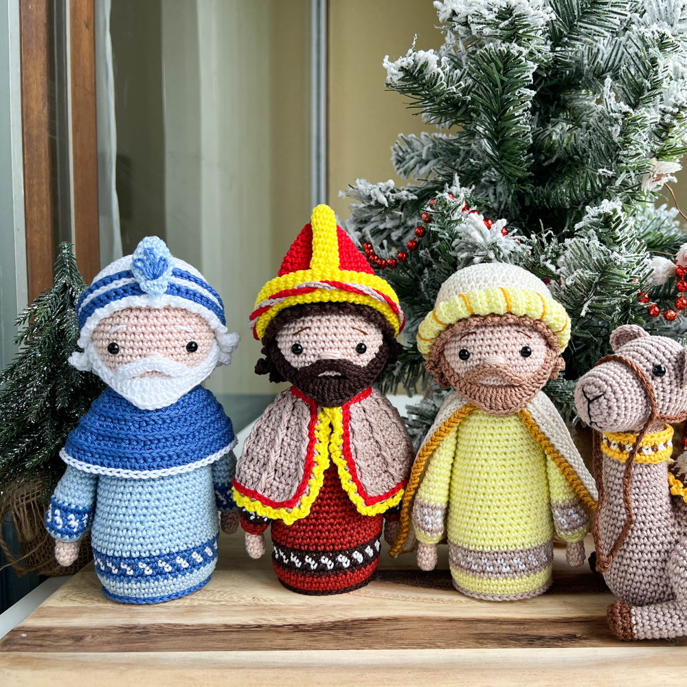 Crochet Nativity set: Three Kings and Camel/Pattern, PDF, English only/Christmas, Nativity toys, Amigurumi, Xmas toys, Three Wise Men