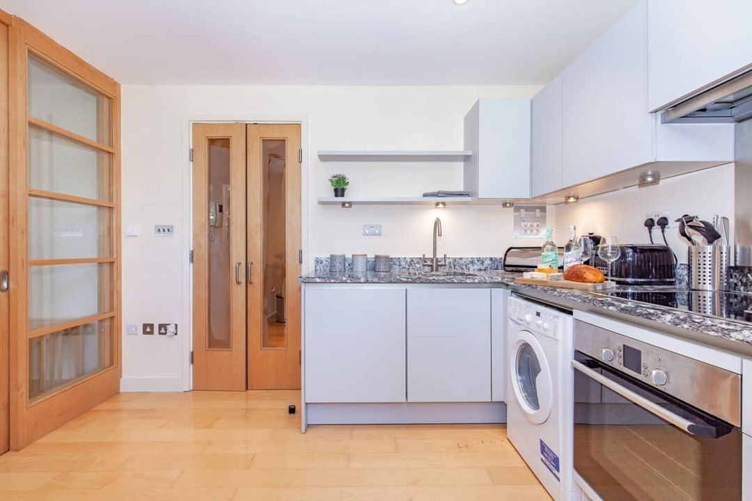 Kitchen with ample space