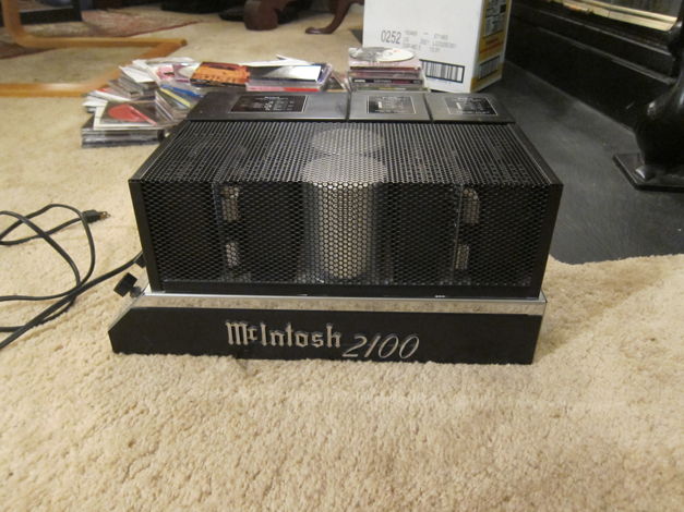 McIntosh MC-2100 105W x 2, 200W x 1 amplifier